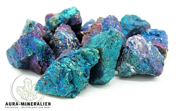 Bornit Buntkupferkies Rohsteine aus Mexico mit intensiv blau-violett schillernder Oberfläche für Mineraliensammler und Energiearbeit.