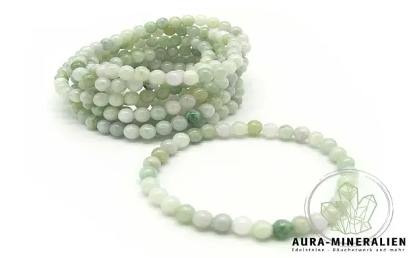 Elegantes Jadeit-Armband aus hellgrünen Burma-Jade-Kugeln