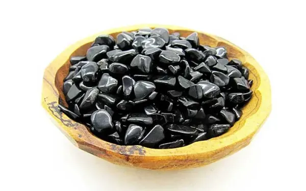 Glänzendes schwarzes Onyx Granulat 4-10mm für Dekoration und DIY