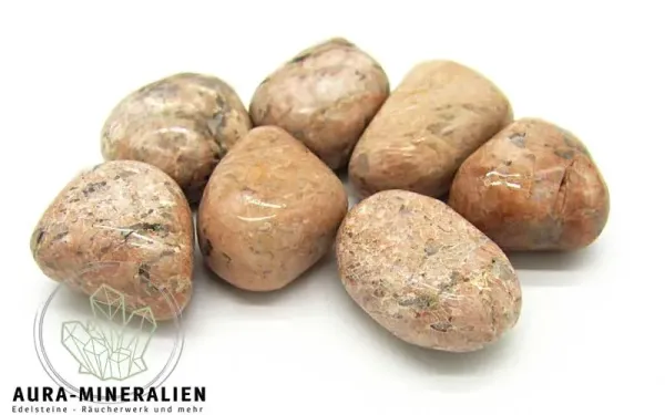Orthoklas ( Adular ) Trommelsteine