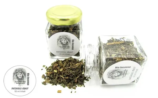 Patchouli Kraut zum Räuchern im 50ml Glas mit Twist-off-Verschluss von Aura Mineralien
