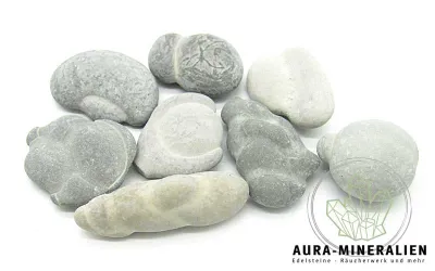 Einzigartig geformter Fairy Stone (Kalzit-Konkretion) aus Quebec, Kanada.