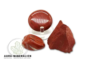 Roter Jaspis Set von Aura Mineralien mit Rohstein, Trommelstein und Scheibenstein für Energie und Standfestigkeit.
