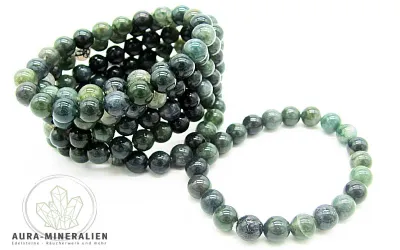 Moosachat Armband aus 8mm Kugeln mit grünen Einschlüssen aus Indien