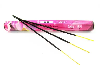 Lotus Räucherstäbchen ohne Chemie von Aura Mineralien, 20g Packung mit Stäbchen