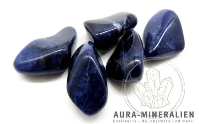 Sodalith als Trommelstein / Hand...
