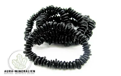 Schwarzes Turmalin Schörl Armband mit großen Edelstein-Chips und Gummizug.
